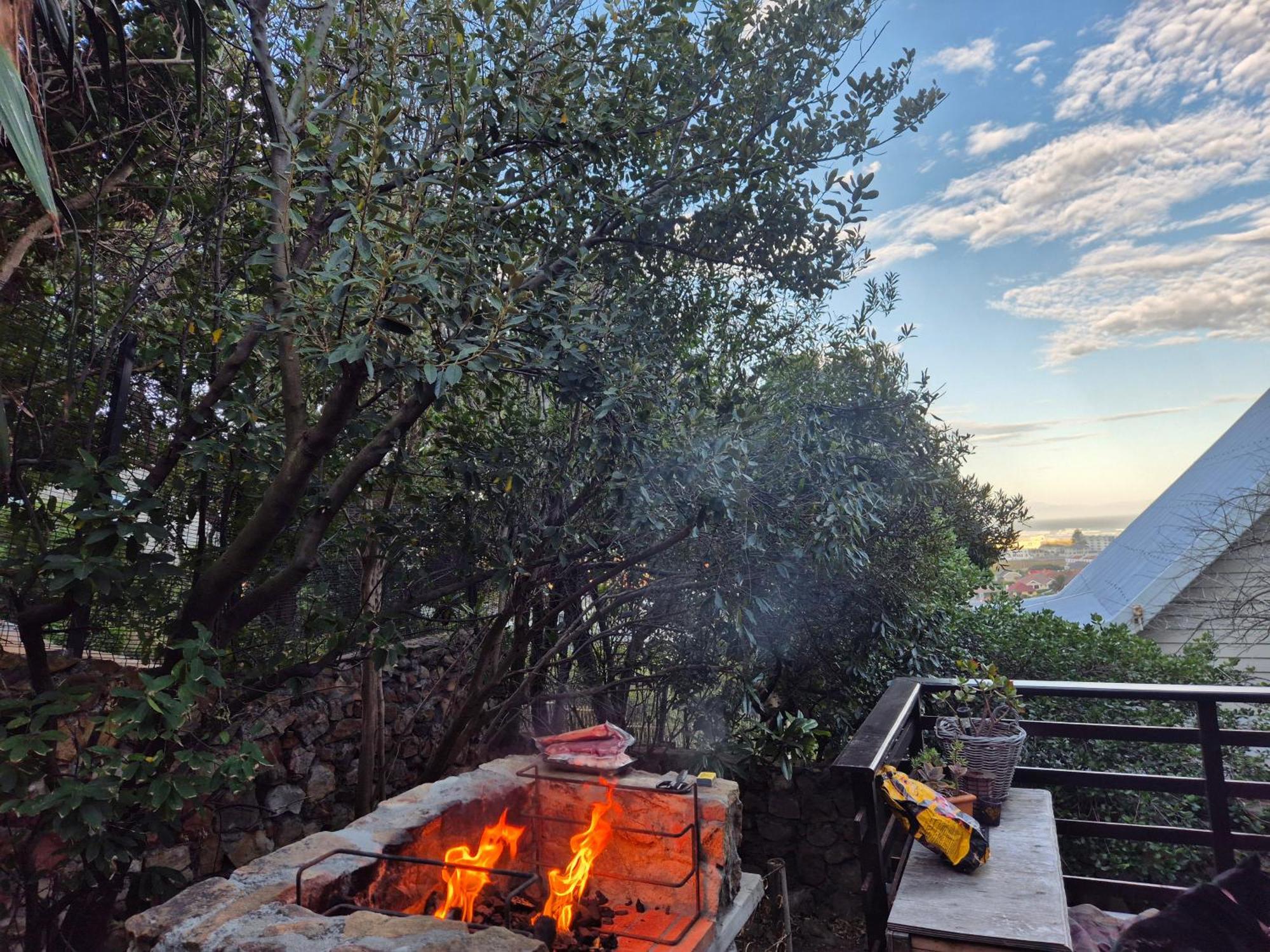 Bluebottle Guesthouse Muizenberg Exterior photo